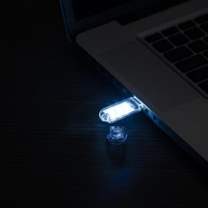 Luminária Plástica USB Com Led