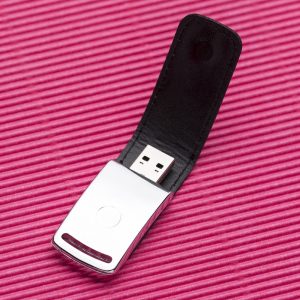 Pen drive metálico 4GB/8GB