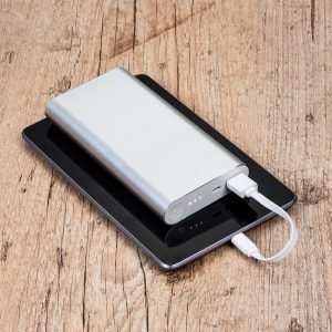 Power bank metálico