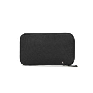 NEWCASTLE BAG. Bolsa organizadora em poliéster reciclado 600D de alta densidade com compartimento principal espaçoso