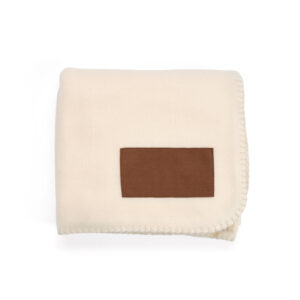 COZY. Manta em tecido polar, 100% poliéster reciclado (100% rPET) (140 g/m²)