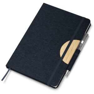 Caderno A5 Capa em RPET e detalhe em Bambu