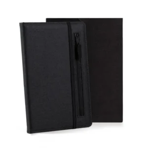 CADERNO FSC C/ PAUTA E ZÍPER - CAPA EM RPET PRETO - 14X21CM