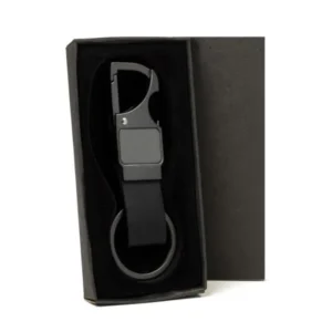 CHAVEIRO MOSQUETÃO EM METAL/PU - CINZA/PRETO