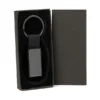 CHAVEIRO EM METAL/PU – CINZA/PRETO