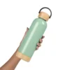 GARRAFA PAREDE DUPLA COM DETALHES EM BAMBU – VERDE – 500 ML