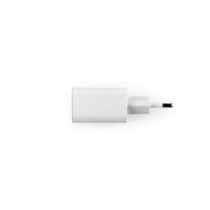 WEGENER. Adaptador de corrente com porta USB-A 18W e USB-C 20W em ABS 100% reciclado
