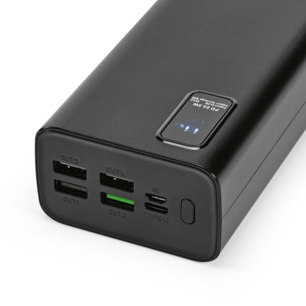 GURDON. Bateria portátil em ABS 100% reciclado (30’000 mAh)