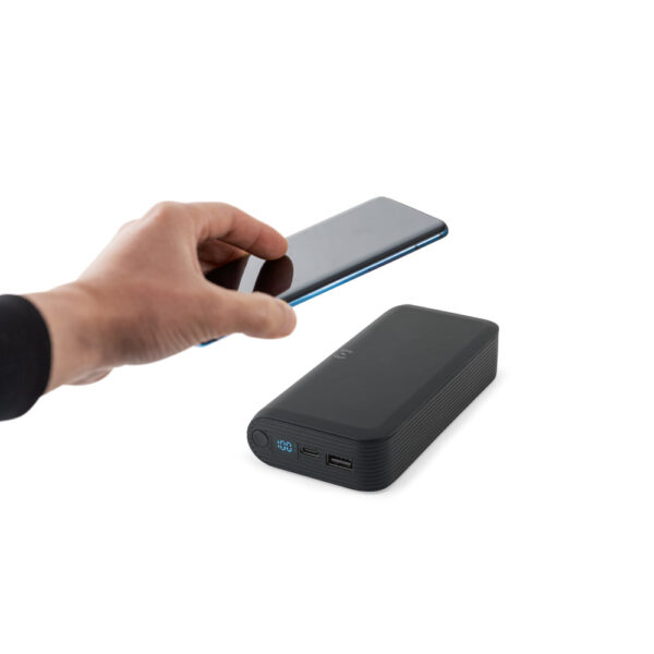 BECKER 20. Bateria portátil com carregador por indução super-rápido (20’000 mAh), em ABS 100% reciclado
