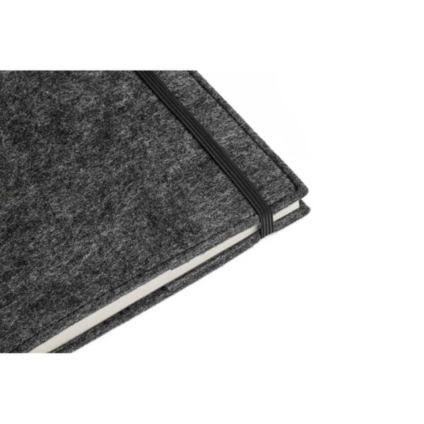 BALDWIN. Caderno A5 com capa em feltro 100% reciclado, com páginas pautadas recicladas