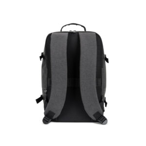 CIES. Mochila desenvolvida para cumprir as dimensões exigidas pelas companhias aéreas em poliéster reciclado 600D de alta densidade com acabamento repelente à água (20 L)
