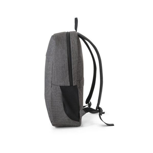 BUSINESS. Mochila para notebook (15’6″) em poliéster reciclado 300D com compartimento almofadado (18 L)