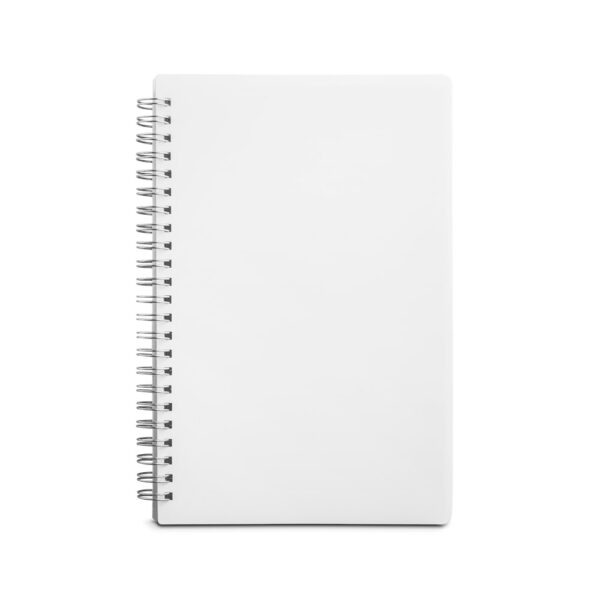 COBEN. Caderno A5 de capa flexível em PP, com tratamento antibacteriano e páginas pautadas recicladas
