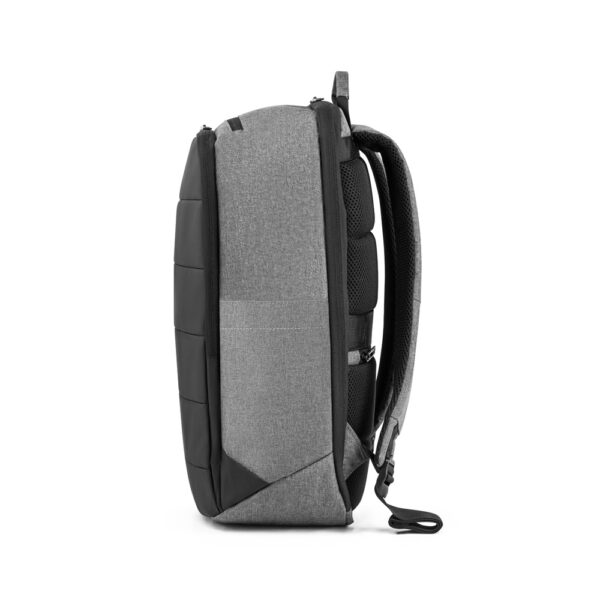 MUNIQUE. Mochila para notebook (17″) em 300D de alta densidade (21 L)