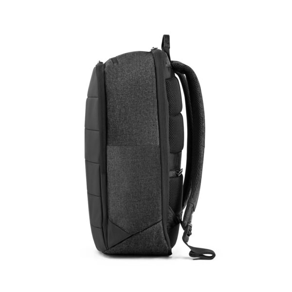 MUNIQUE. Mochila para notebook (17″) em 300D de alta densidade (21 L)