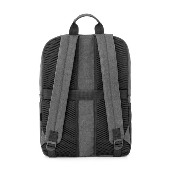 REPURPOSE BACKPACK. Mochila para notebook (15’6″) em poliéster reciclado 600D de alta densidade (12 L)