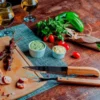 KIT CHURRASCO, PETISCO, CERVEJA E TÁBUA 3 FUROS – 11 PÇS
