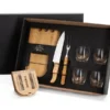 KIT CHURRASCO, WHISKY E TRUCO – 8 PÇS – C/ JOGO DE BARALHO