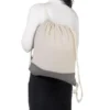MOCHILA SACOLA EM ALGODÃO RECICLADO – BEGE NATURAL / MELANGE CINZA – 37X41CM