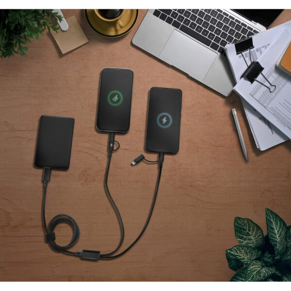 BERTOZZI. Cabo USB super-rápido 6 em 1 em alumínio 20% reciclado e PET 4% reciclado