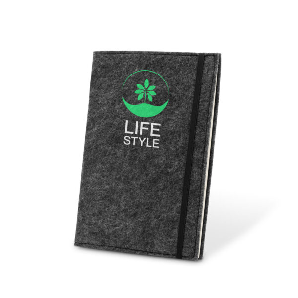 BALDWIN. Caderno A5 com capa em feltro 100% reciclado, com páginas pautadas recicladas