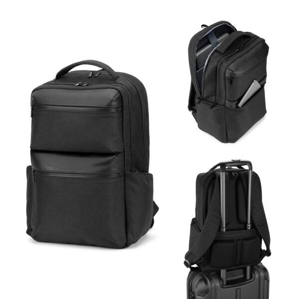 COPENHAGEN. Mochila em twill reciclado resistente à água com dois bolsos frontais de grande dimensão (17’3″)