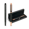 BLAZON. Caneta roller em metal com escrita em preto