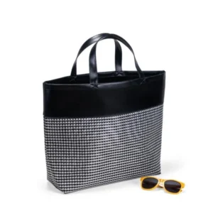 SACOLA DE PRAIA/PIQUENIQUE EM PVC E MATERIAL SINTÉTICO - PRETO / XADREZ PRATA - 48X33X13 CM
